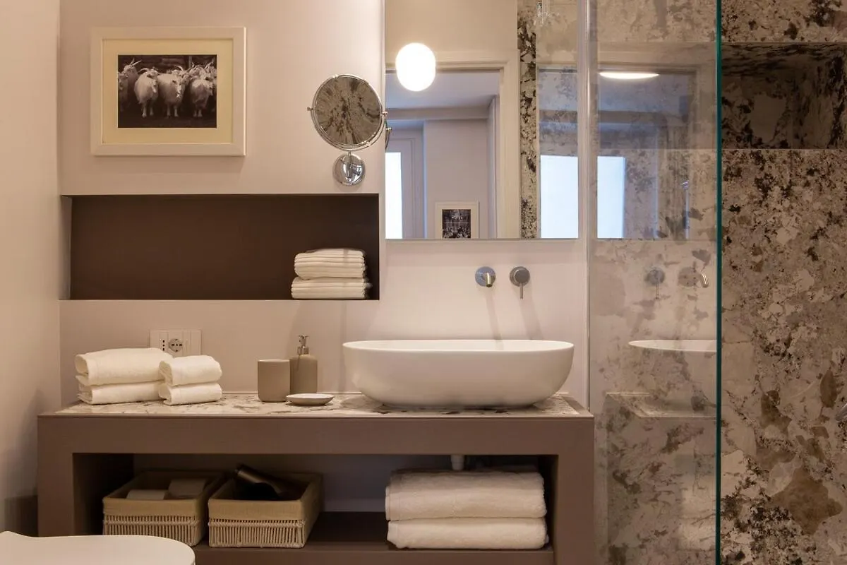 Suite Corti Cernobbio - 1 Min Walk To Lake And Parking 公寓