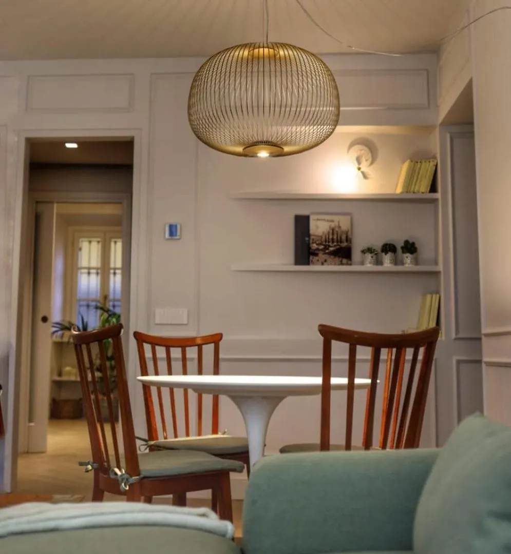 公寓 Suite Corti Cernobbio - 1 Min Walk To Lake And Parking 意大利