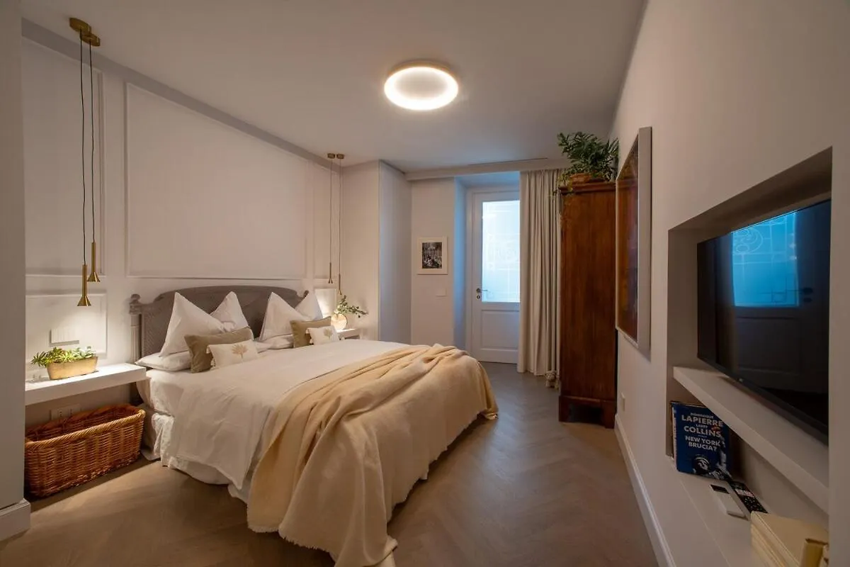 Suite Corti Cernobbio - 1 Min Walk To Lake And Parking Appartamento